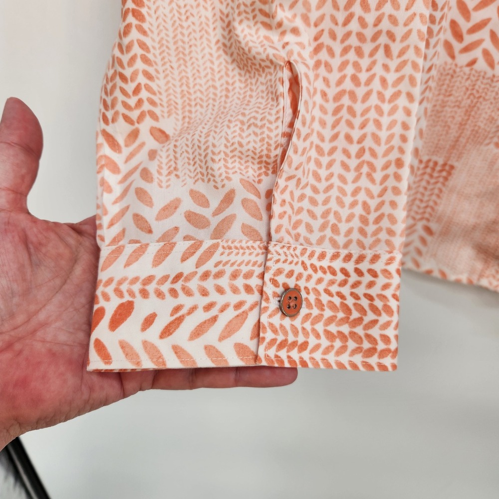 Chicos Non Iron Cotton Button Down Shirt Roll Tab Sleeve Geometric Peach White 3 - Picture 7 of 9
